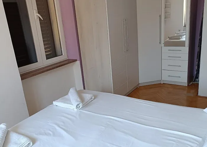 Apartment Paola *